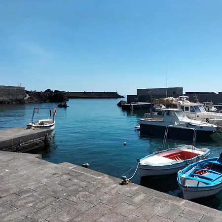 La Casa Sul Porticciolo - Stazzo Apartment Acireale